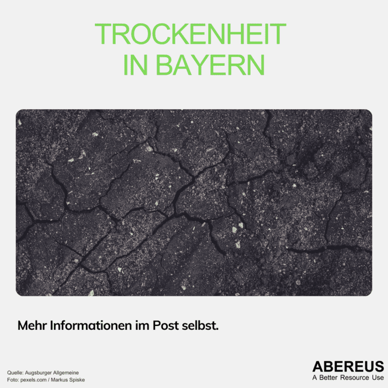 Auf dem Foto ist rissige, trockene Erde und die Überschrift lautet Trockenheit in Bayern.